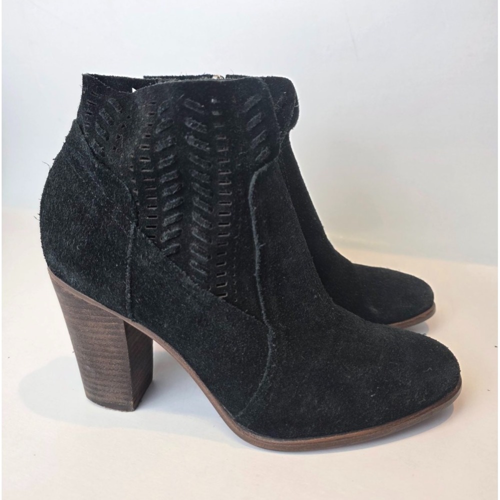 Vince Camuto Fenyia Women's Boots Size 8.5 Black‎ Suede Ankle Zip Heels Shoes